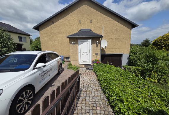 Mauertrocknung Einfamilienhaus und Garage in Niederwiesa